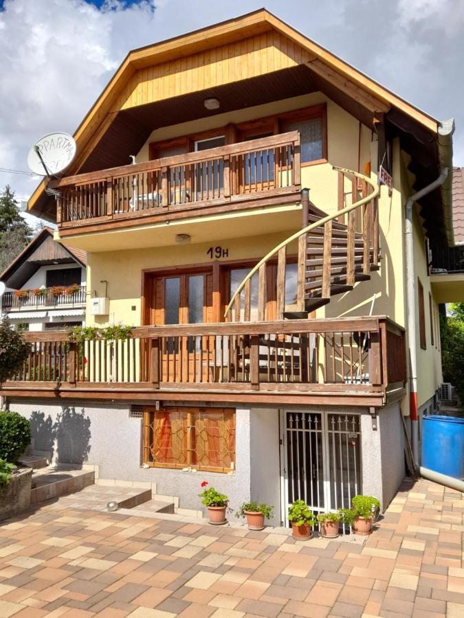 Harmonia Vendeghaz 100 Meterre Az Igali Gyogyfuerdotol Apartment Exterior photo