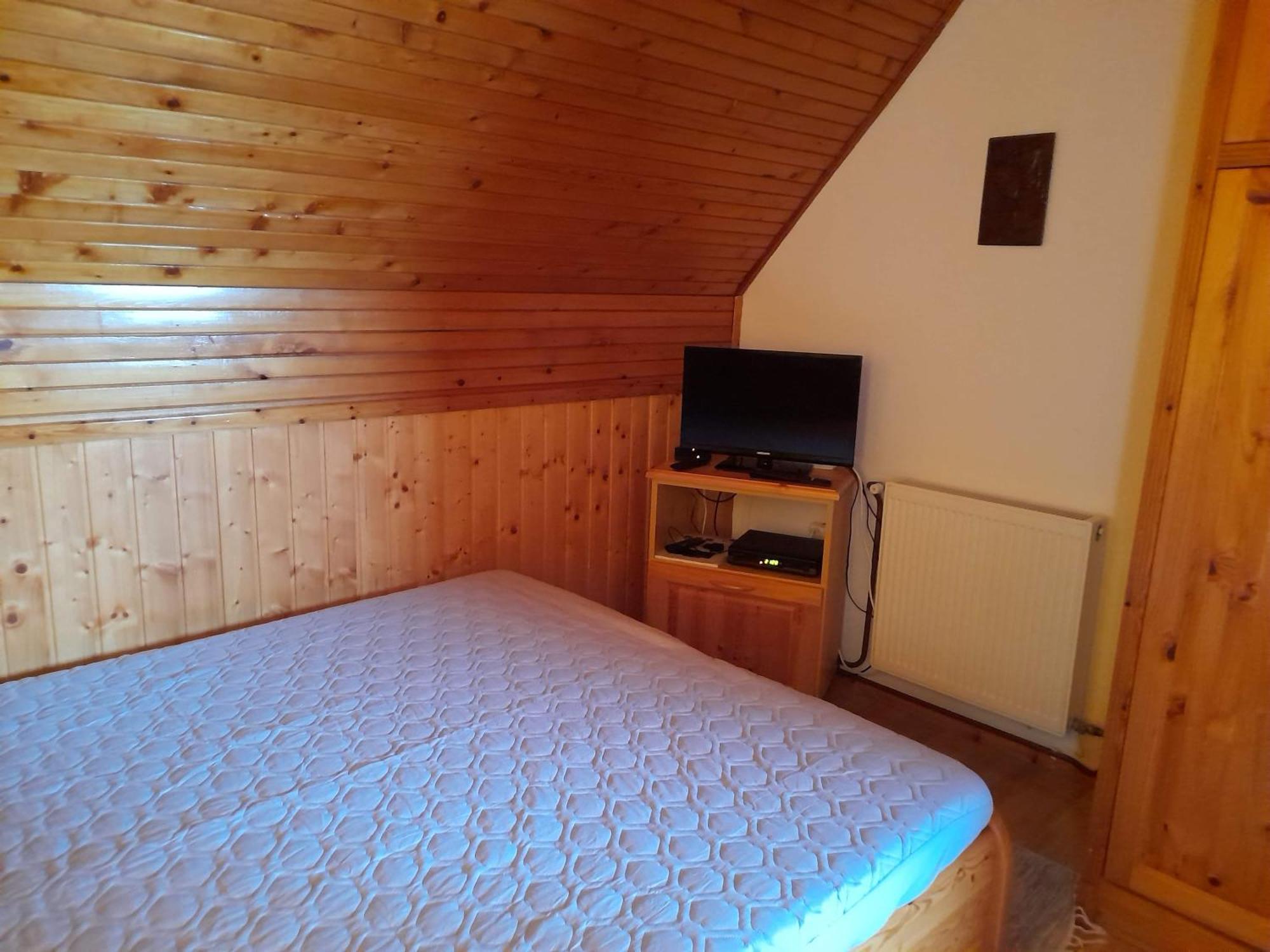 Harmonia Vendeghaz 100 Meterre Az Igali Gyogyfuerdotol Apartment Exterior photo